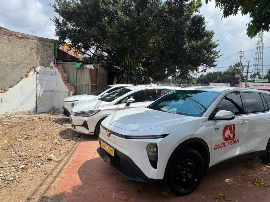 Limo Green · Ngoại thất bên hông
